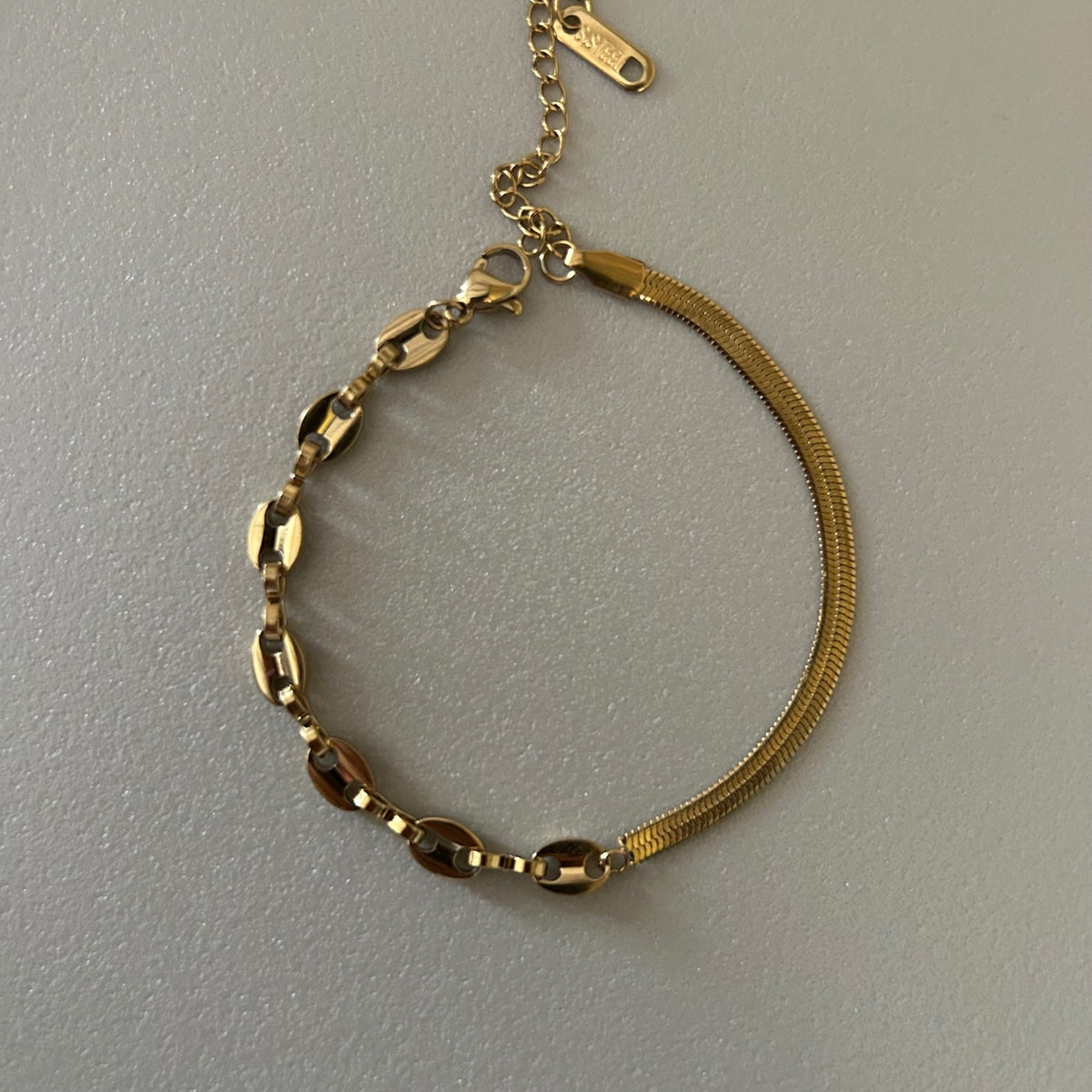 Sleek Bean Bracelet