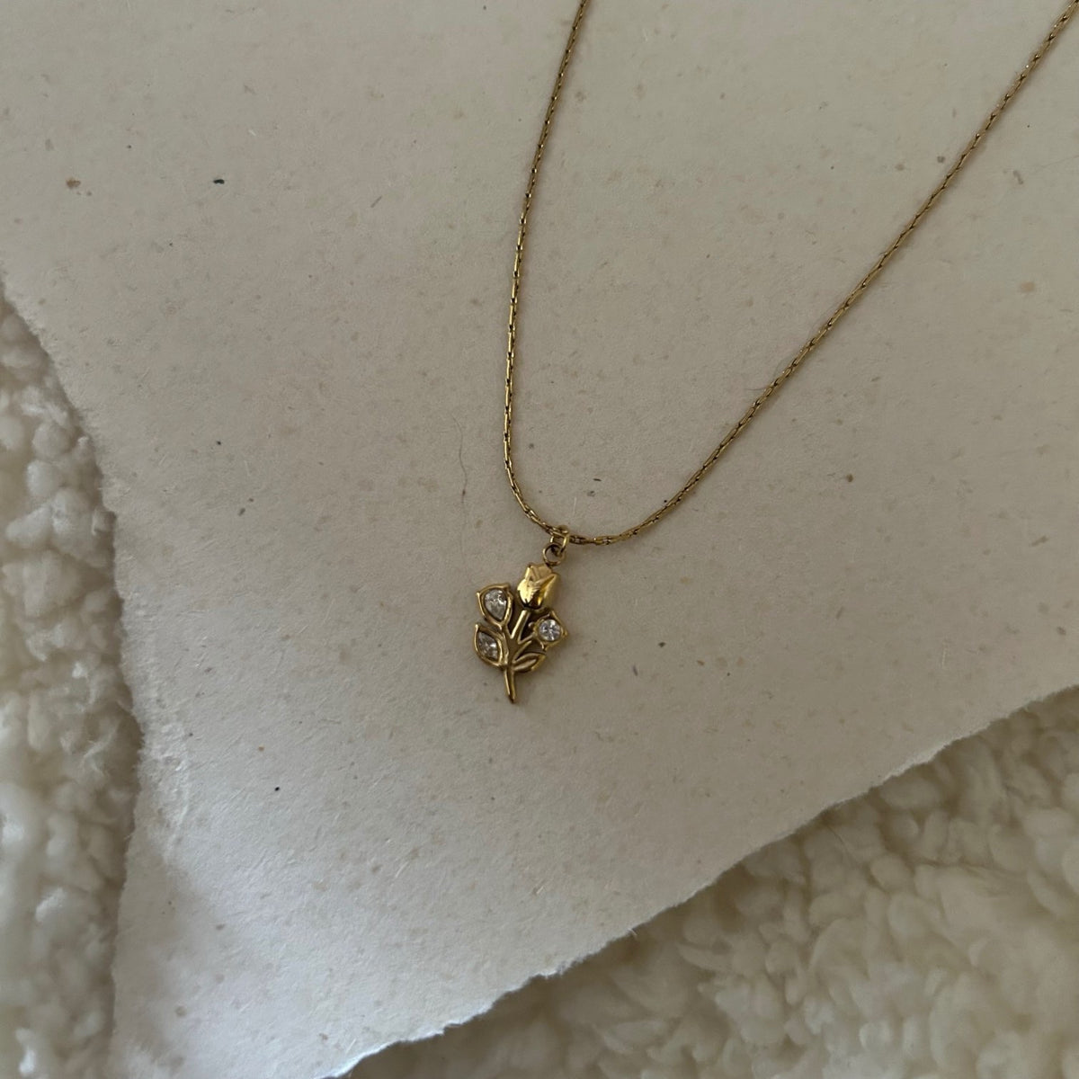 Flora Necklace - 02