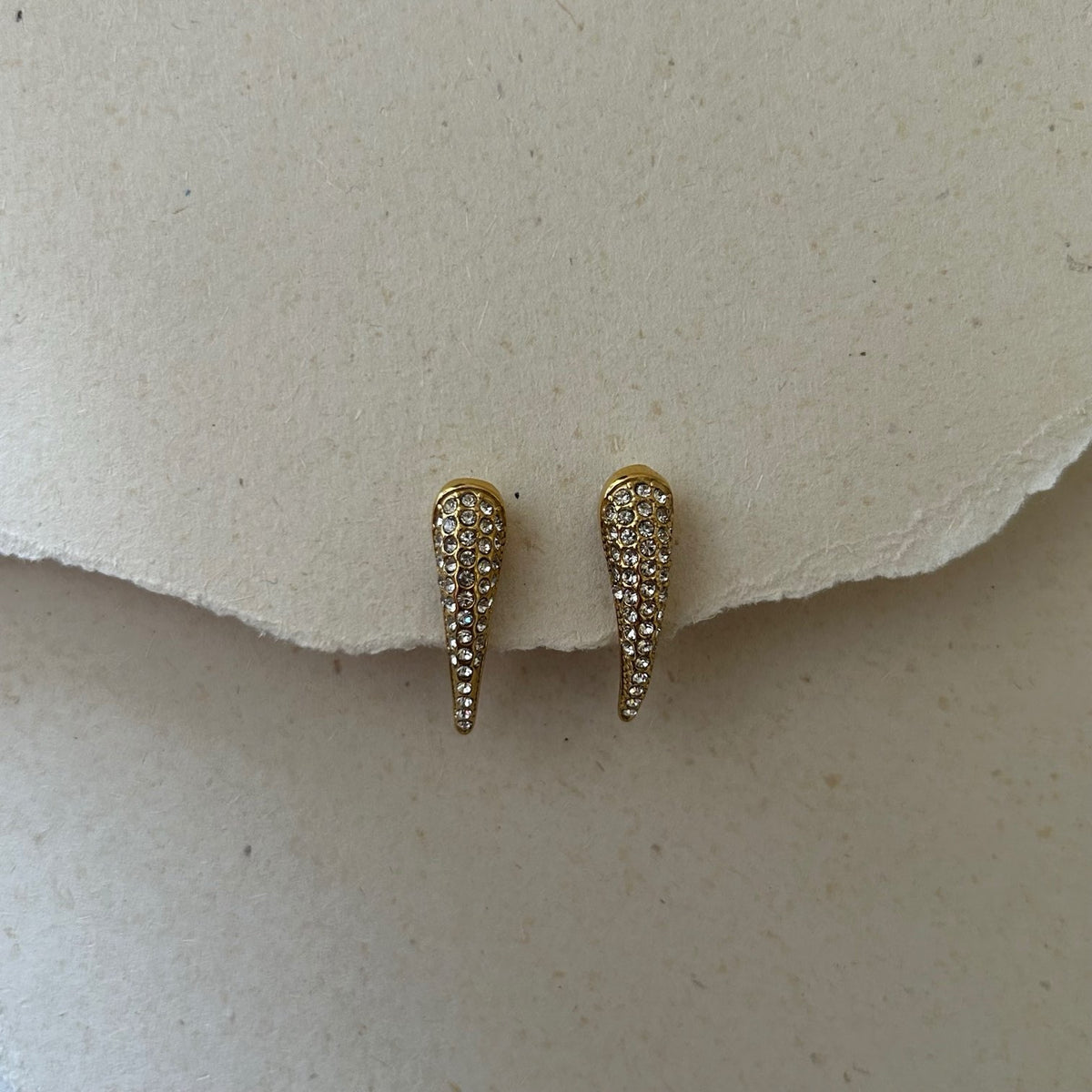 Pavé Claw Studs