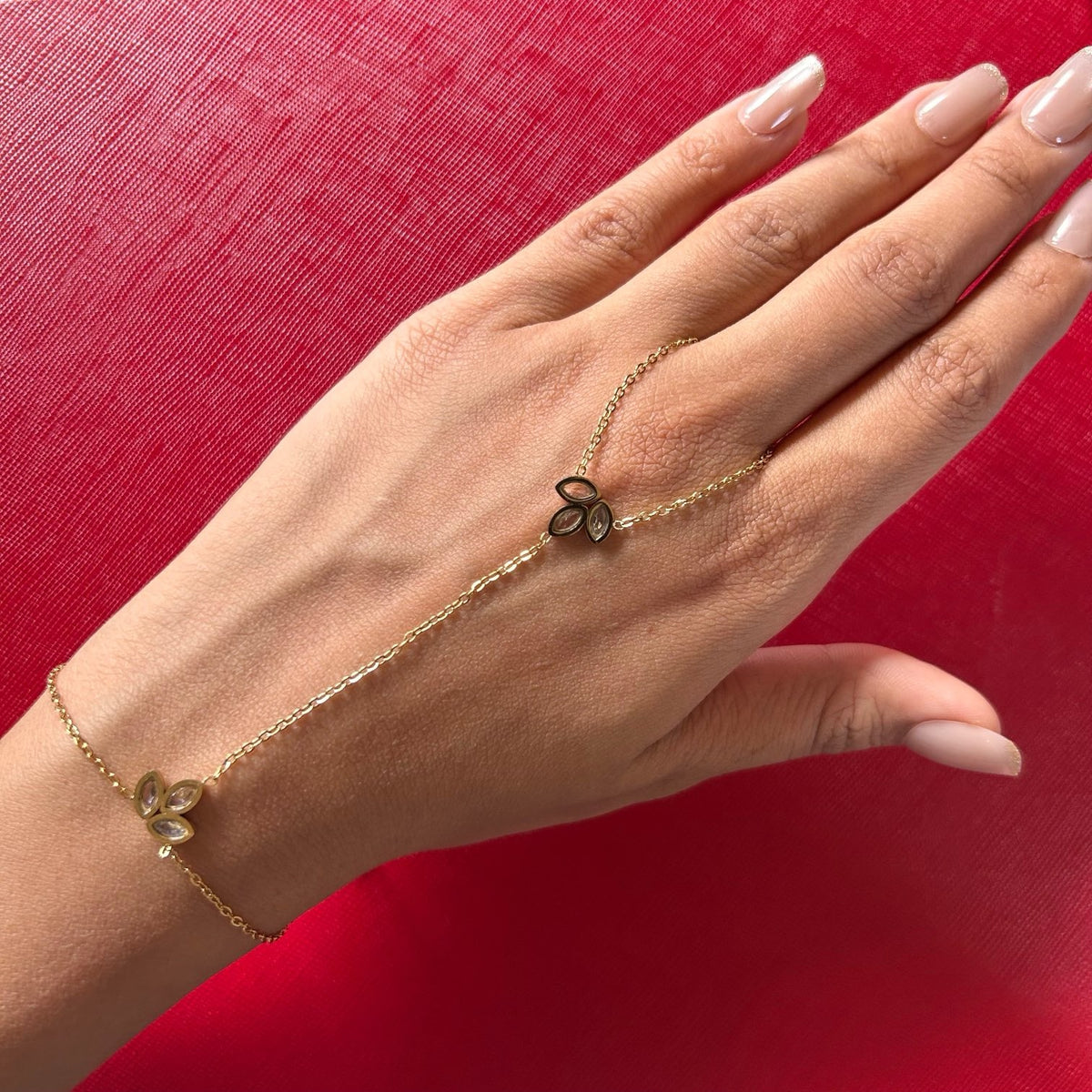 Nori Hand Chain Bracelet
